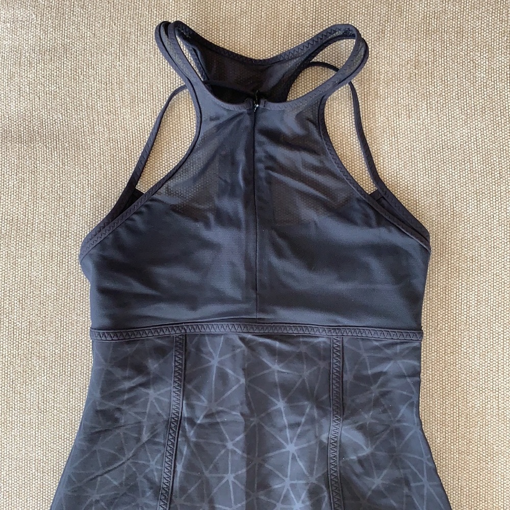 Lululemon top - Picture 1 of 7